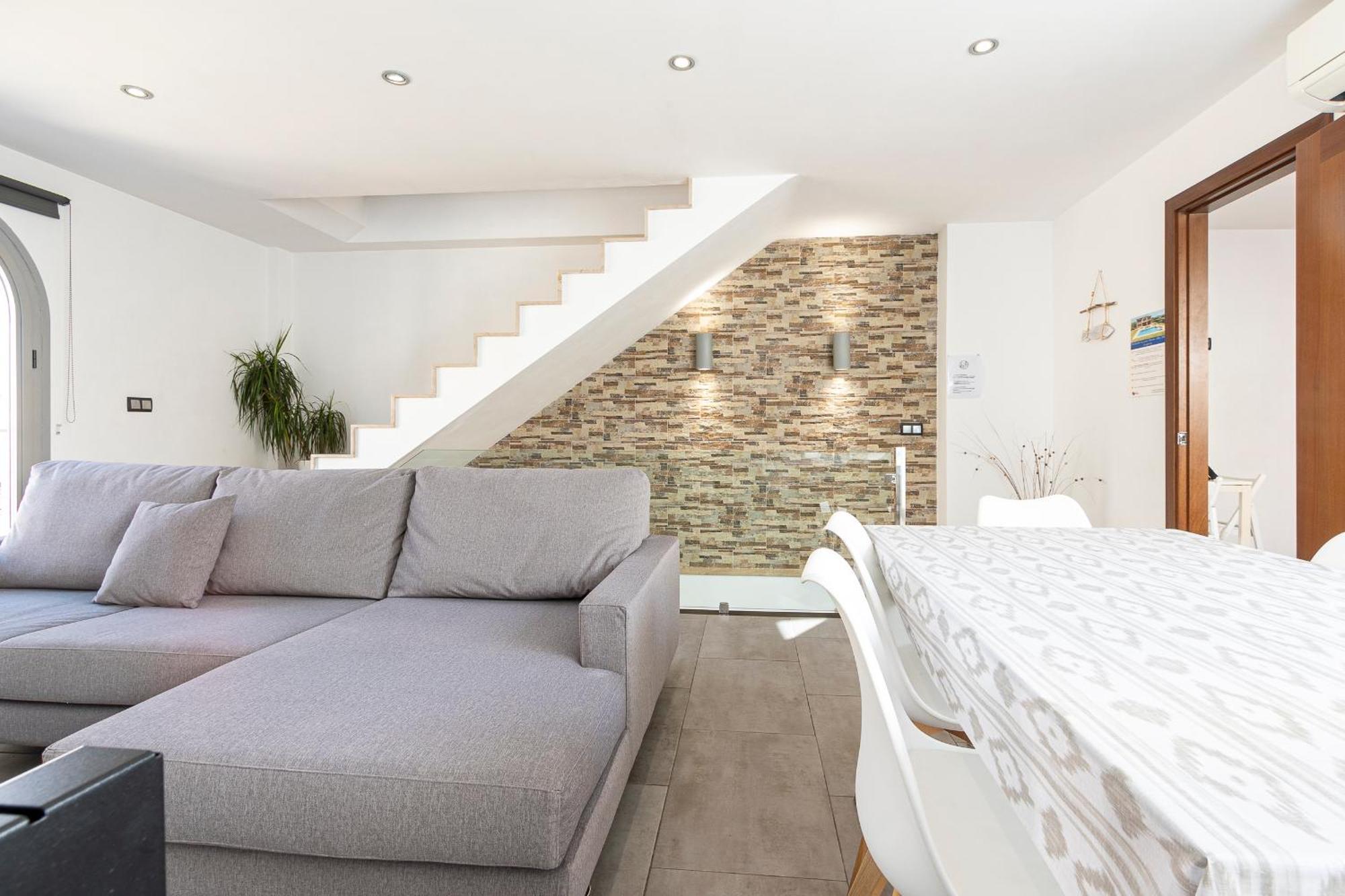 Townhouse Calvari By Homevillas360 بويينسا المظهر الخارجي الصورة